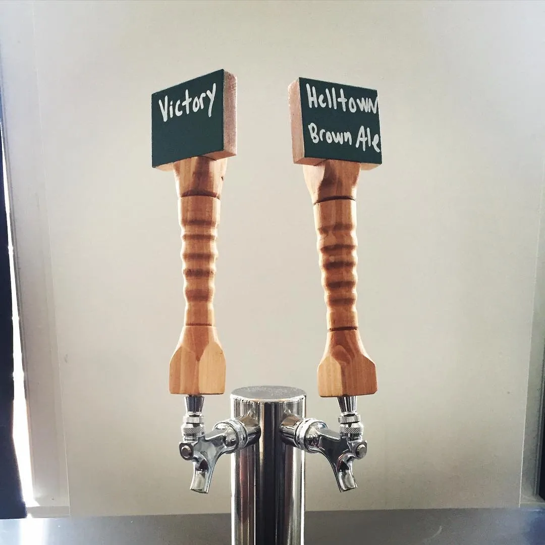 Tap handles with chalk board tops. @vinnyschemes